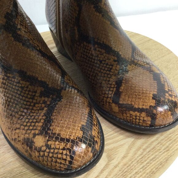 Vionic Womens Clara Boots Snake Embossed Leather Bootie Casual Brown Size 8 - Picture 9 of 13